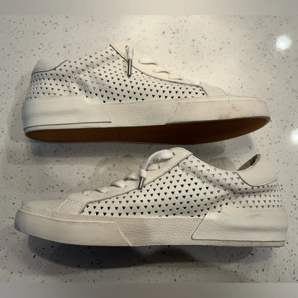 Dolce Vita Women's Zina Perf Sneaker